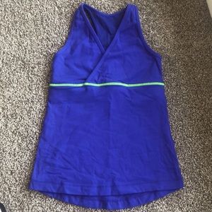Lululemon top